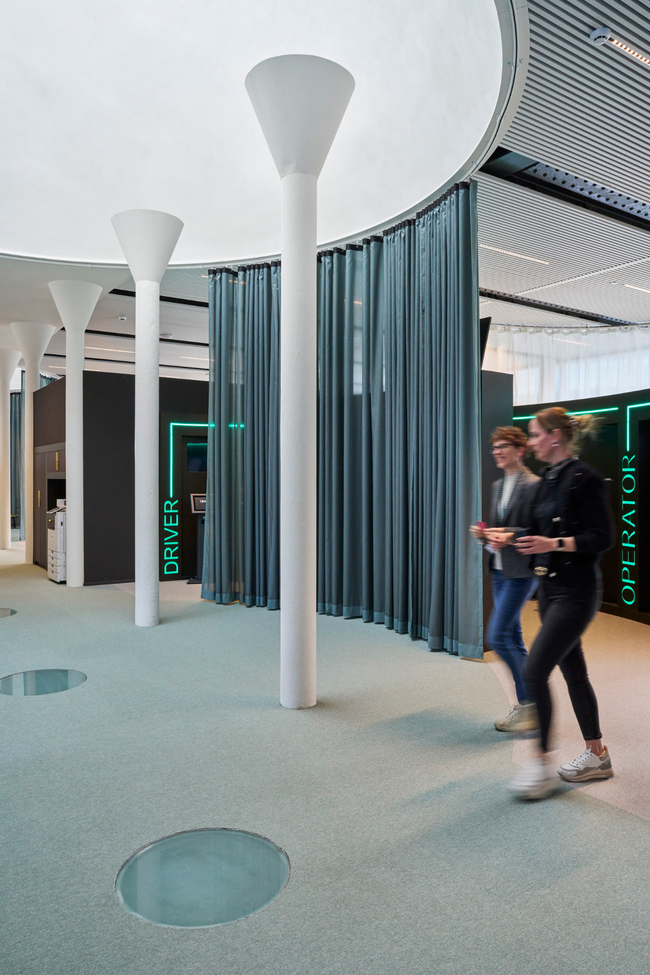 KANTOREN & WORKPLACES